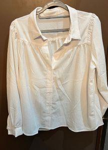 Elegant White Textured Button-Up Shirt