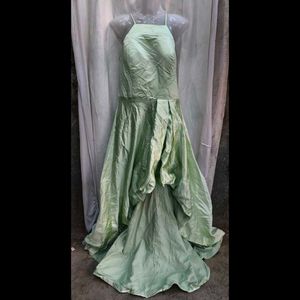 191712. Elegant Pastel Green Evening Gown