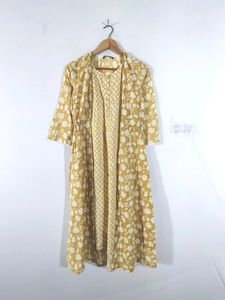 Mustered  Floral Print Kurta Set With Jacket