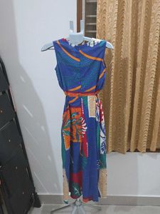 Vibrant Print Sleeveless Midi Dress