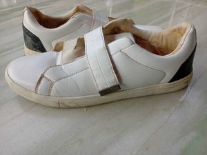 White Wrogn Sneakers
