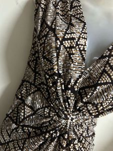 Stylish Printed Twist Front Top