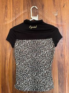 Chic Black & Leopard Print Top