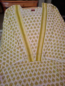 Elegant Yellow &amp; White Printed Kurta Set