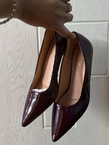 ✨👠Branded Maroon heels on sale