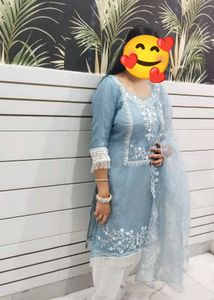 beautiful pakistani suit