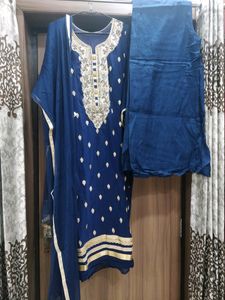 New-Georgette Suit And Dupatta With Plazo Pants.