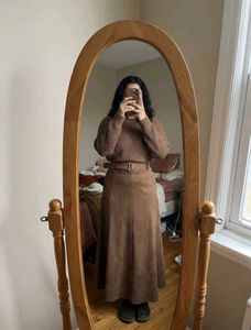Brown Midi Skirt with Belt