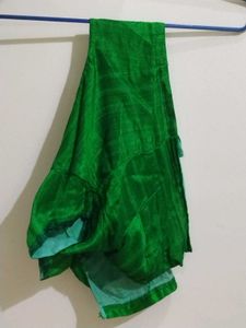 Elegant Printed Saree, comes with Green Blouse