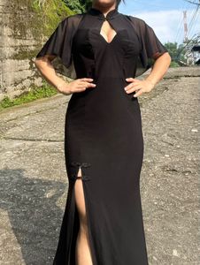 Elegant Black Evening Gown with High Slit