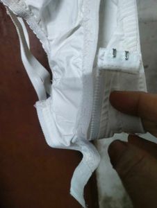 Comfortable White Bras (2 pcs)
