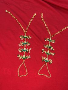 Emerald Crescent Hand Harness/ hathphool