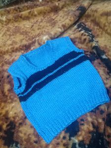 Half Sleeves Woolen Top For 0-3 Months Baby
