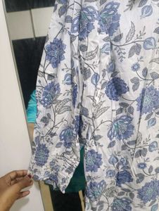 Blue Floral Print Button-Up Shirt