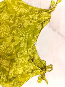Floral Print Shoulder Tie up Kurti
