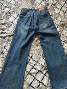 Distressed Wide Leg Jeans