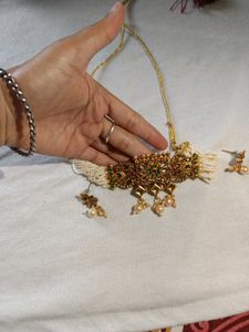Elegant Indian Jewelry Set with Earrings