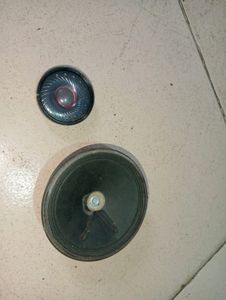 FREE 2 Speakers