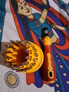 Screwdriver Set with Interchangeable Bits
