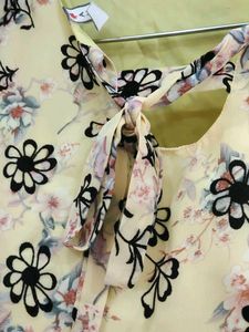Stylish Floral Print Top