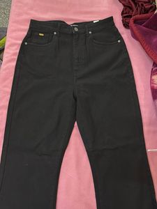Black High-Waisted Jeans