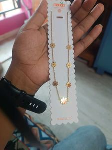 Delicate Flower Chain Necklace