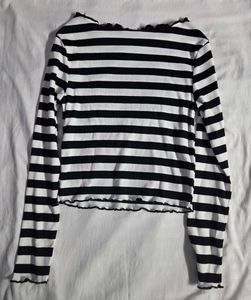 Chic Black &amp; White Striped Long Sleeve Top