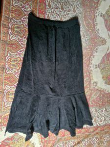 Newme Black Mermaid skirt