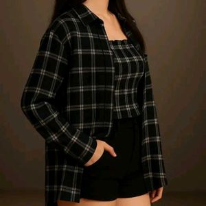 Chic Plaid Crop Top