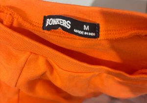 🍊 Bright Orange Cropped Tee 𝜗𝜚˚⋆