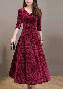 Elegant Women's Velvet Dress