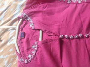 Elegant Pink Kurta Set with White Embroidery