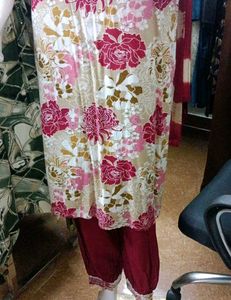 Elegant Floral Kurta Set with Dupatta
