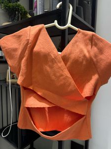 Orange V-Neck Short Sleeve Knit Top