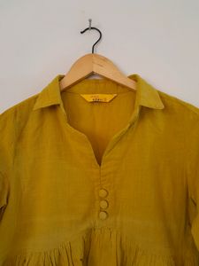Lime Green Casual Top (Women's)