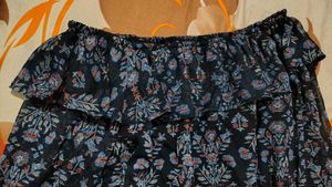 Chic Off-Shoulder Floral Top
