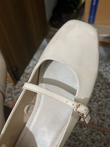 Chic Mary Jane Flats - Comfortable &amp; Stylish