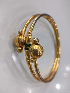 Elegant Gold Bangle Bracelet