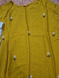 Mustard Kurti set 🌼