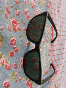 Classic Black Sunglasses