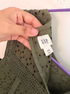 GAP Women Green Eyelet Lace Shift Dress