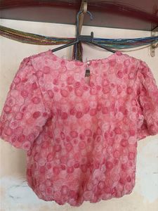 Chic Pink Floral Textured Top