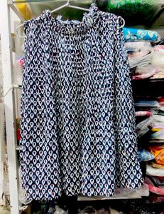 Chic Sleeveless Navy Print Top
