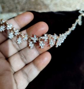 Sparkling Crystal Necklace Set