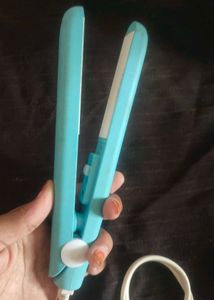 Mini Hair Straightener with Storage Case ✨