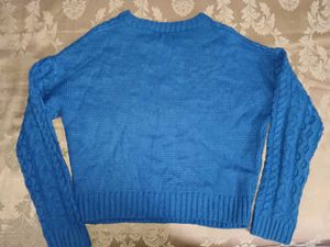 Chic Cable Knit Blue Sweater