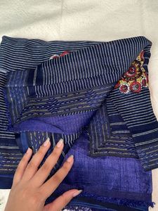 Elegant Navy Blue Saree with Floral Embroidery
