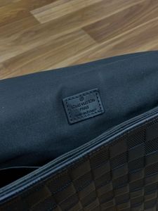 Louis Vuitton Damier Infini District Messenger Bag