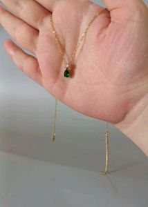 Elegant Emerald &amp; Diamond Penda