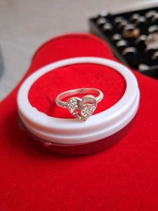 Beautiful New Heartshape Ring
